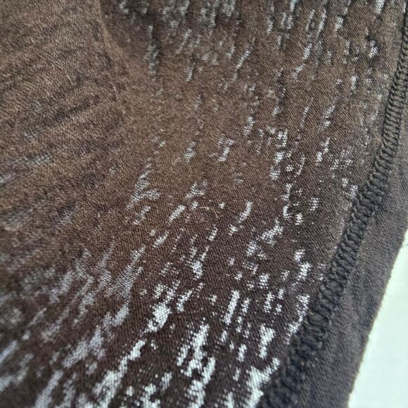 Lululemon Women’s Lightest Cropped Tee Expression | Black Yoga Graphic Size 4 - Picture 5 of 7